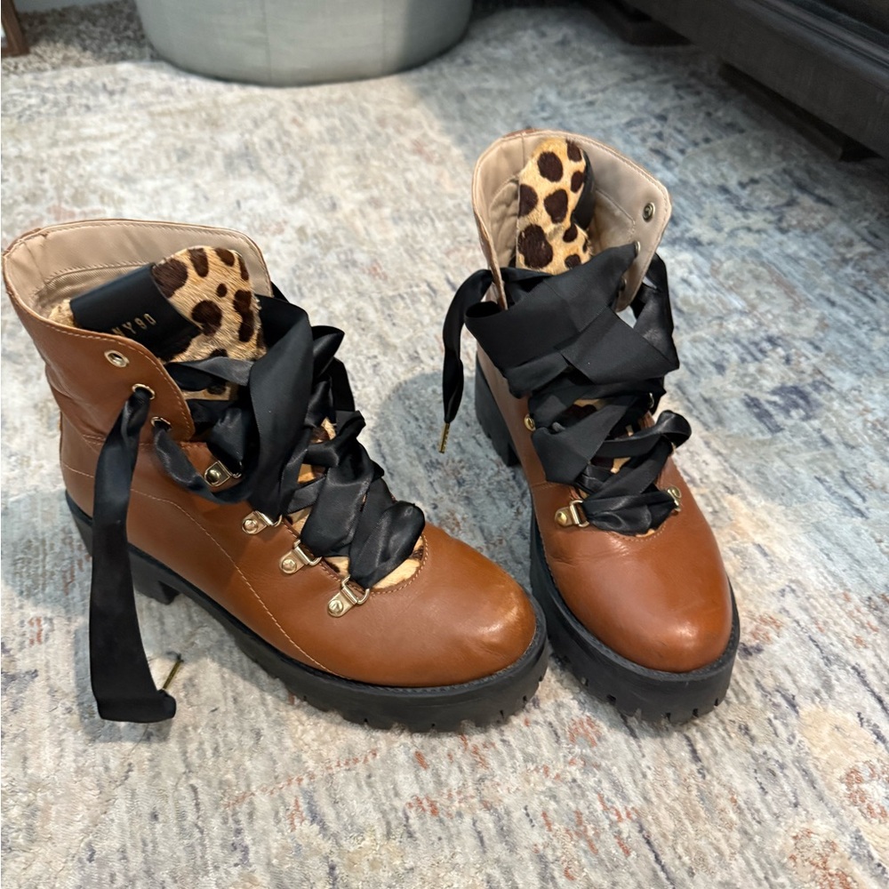 Steve Madden Brown and Black Lace Up Boots - Picture 2 of 7